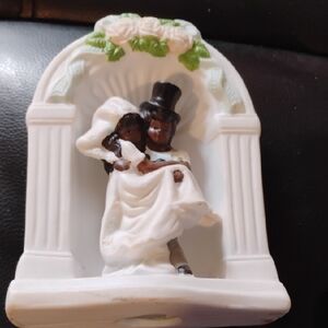 White Bridal Couple Figurine Wall Accent